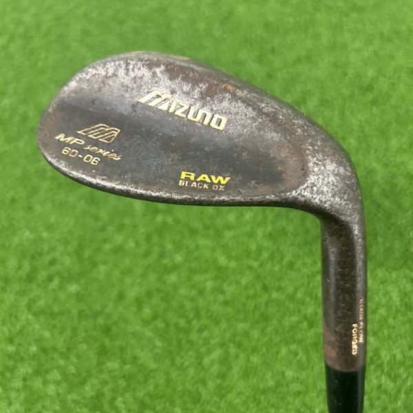 Mizuno MP Series Lob Wedge / 60 Degree / R-Flex Ultra Lite Graphite Shaft