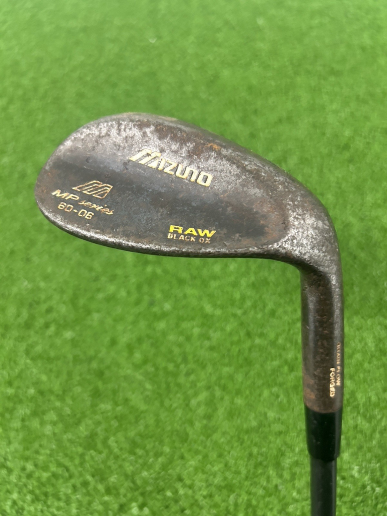 Mizuno MP Series Lob Wedge / 60 Degree / R-Flex Ultra Lite Graphite Shaft