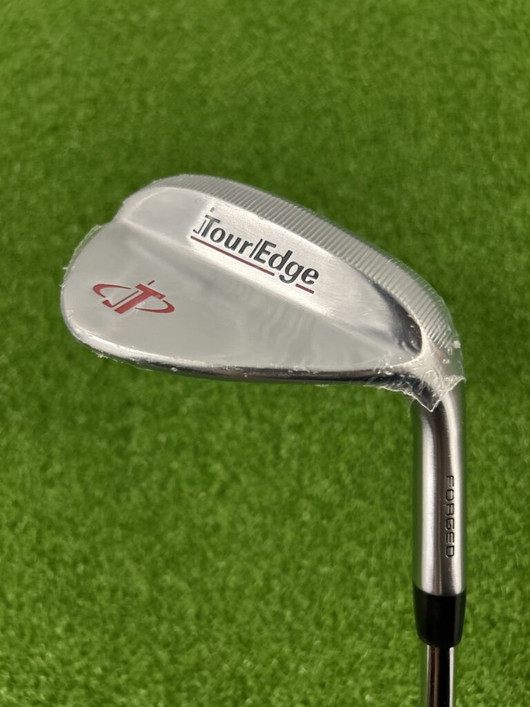 Tour Edge Forged Gap Wedge / 52 Degree / S-Flex Dynamic Gold 105 Steel Shaft
