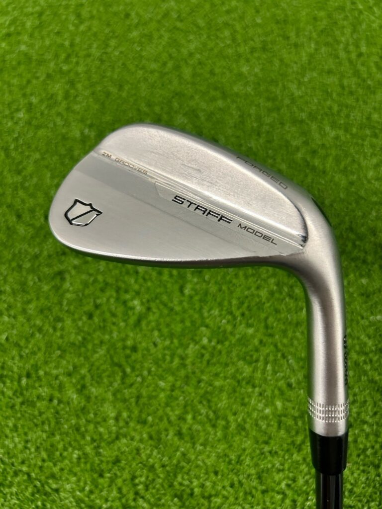 Wilson Staff Model ZM Gap Wedge / 52 Degree / +0.5″ Longer S-Flex Recoil Shaft