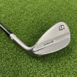 Wilson Staff Model ZM Gap Wedge / 52 Degree / +0.5″ Longer S-Flex Recoil Shaft