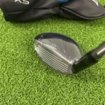 Wilson Staff D7 XS #4 Hybrid / 22 Degree / Regular Flex Helium Graphite Shaft