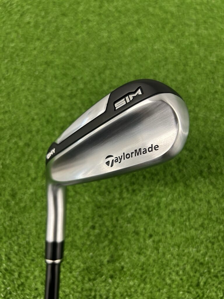 Used Left Handed TaylorMade SIM DHY 4 Iron – 22 Degree, Regular Flex Mitsubishi Chemical Diamana HY65 Limited Graphite Shaft